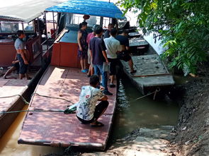 安鄉(xiāng)縣畜牧水產(chǎn)事務(wù)中心 漁業(yè)安全生產(chǎn)檢查與培訓(xùn) 聯(lián)動(dòng)汽車(chē)裝飾用品銷(xiāo)售行業(yè)安全發(fā)展